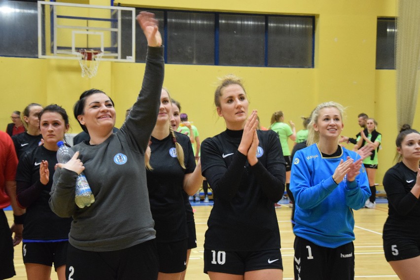 Mecz 1/16 Pucharu Polski w piłce ręcznej kobiet: MUKS Lider...