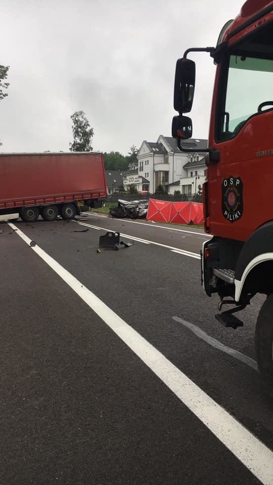 Piliki Śmiertelny wypadek na DK 19. Samochód osobowy