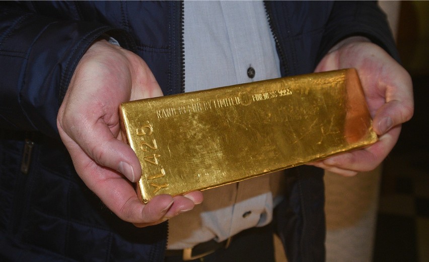 Ponad 12 proc. aktywów rezerwowych Polski stanowi złoto. Nasz bank emisyjny goni nawet Chiny