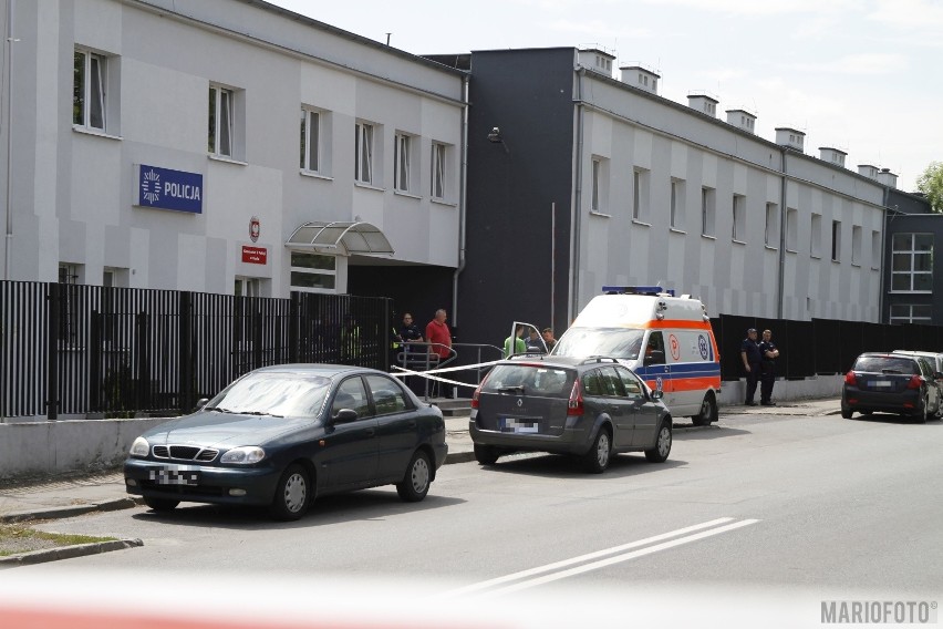 Strzelanina w Opolu. Policjant śmiertelnie postrzelił 43-latka przy komisariacie na Cmentarnej