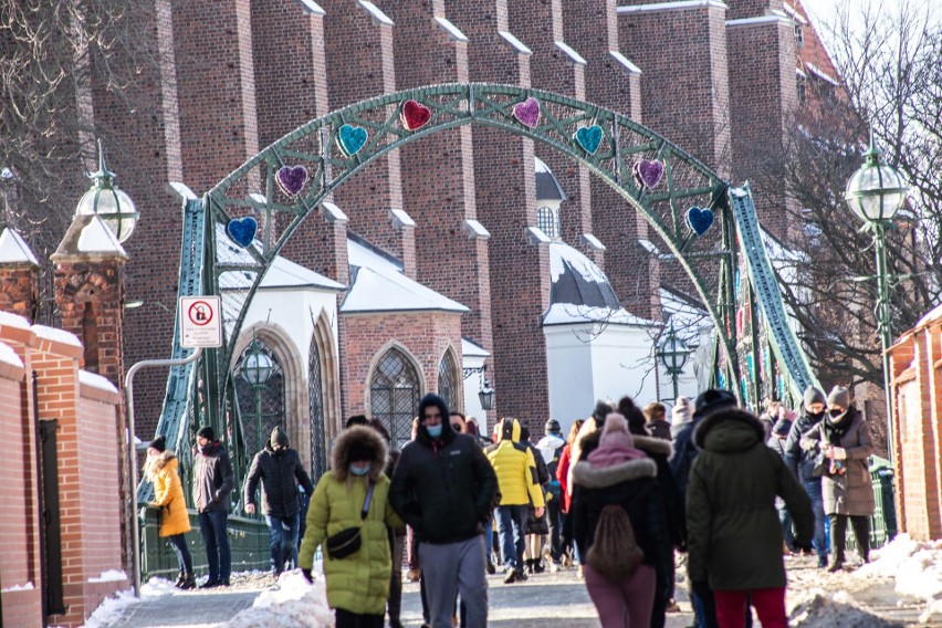 Słoneczna zimowa niedziela we Wrocławiu 14.02.2021