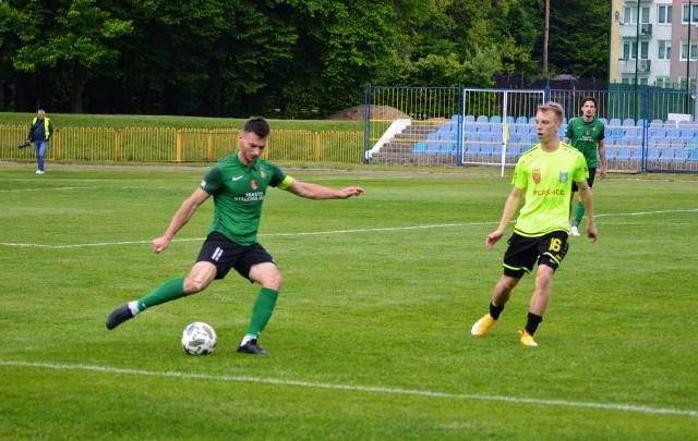 W meczu 36. kolejki rozgrywek grupy czwartej piłkarskiej trzeciej ligi Stal Stalowa Wola pokonała na wyjeździe Stal Kraśnik 2:0. Sprawdź, jak oceniliśmy zielono-czarnych za ten pojedynek!