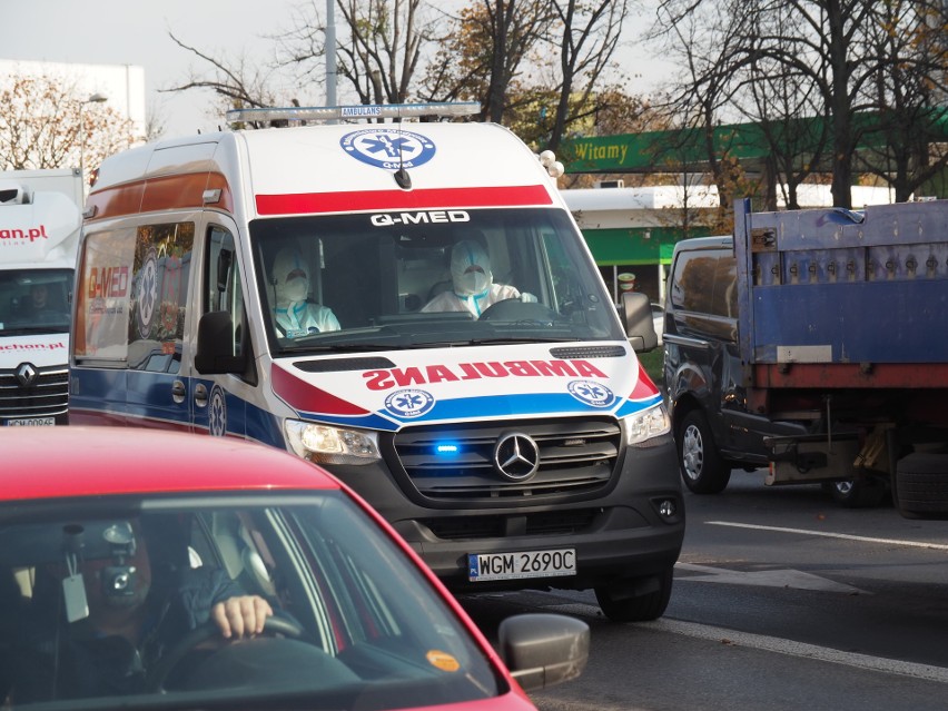 Przybywa też osób, które przeszły COVID-19. W województwie...