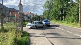 Policyjny pościg w pow. bielskim. Kierowca porzucił samochód, zostawił pasażerów i uciekał pieszo
