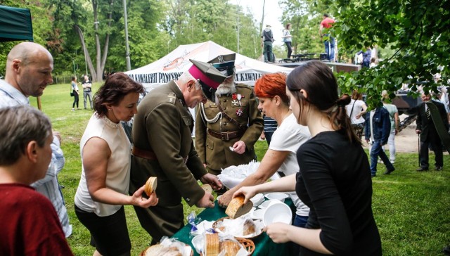 Obchodom stulecia 10 Pułku Strzelców Konnych w Łańcucie towarzyszył będzie piknik militarny