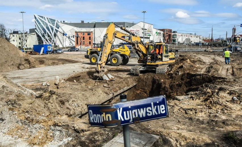 Po tygodniu od rozpoczęcia prac w rejonie ronda Kujawskiego...