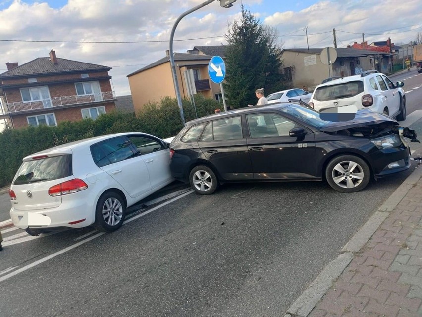 W Przegini na drodze krajowej doszło do wypadku