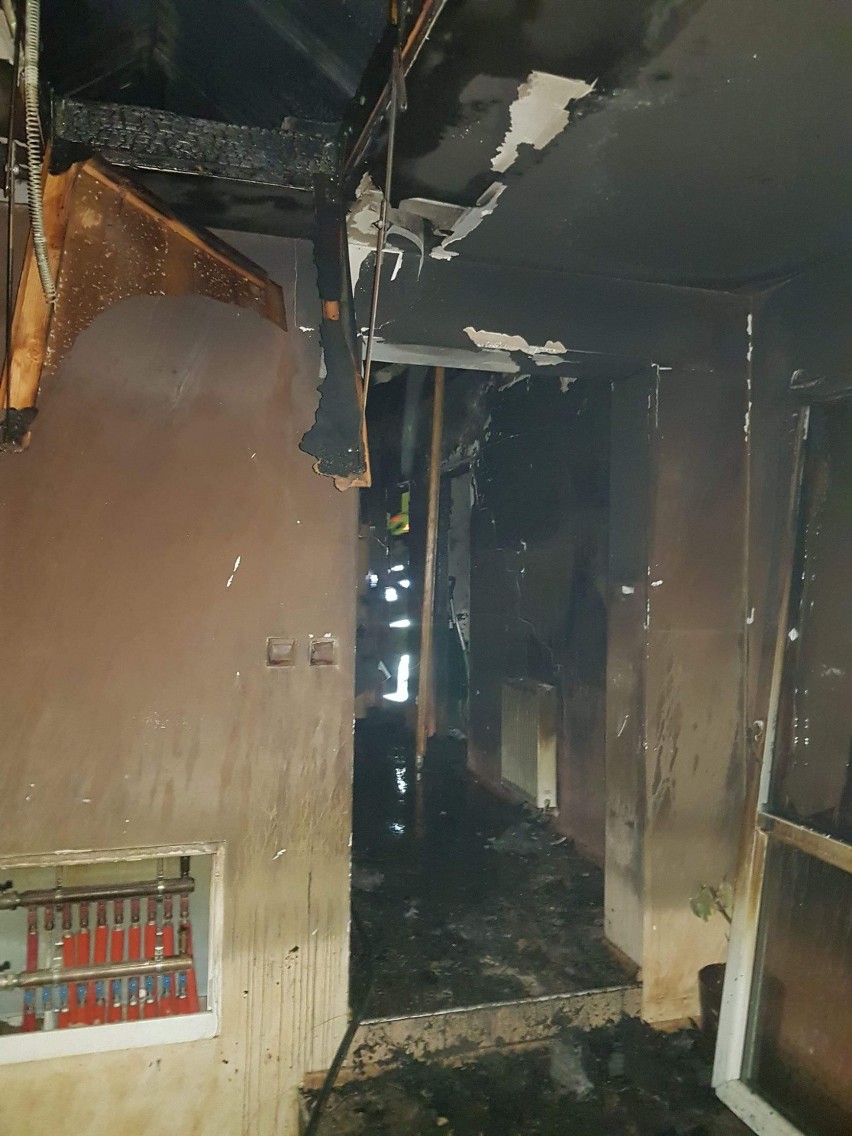 W wyniku pożaru ośmioosobowa rodzina z Chomentowa straciła...