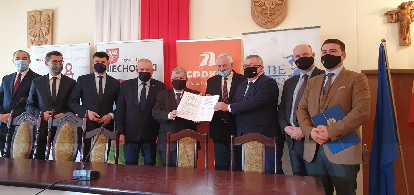 Podpisano umowę z wykonawcą ostatniego odcinka S7 na terenie Małopolski. Będzie on kosztował 162 mln zł