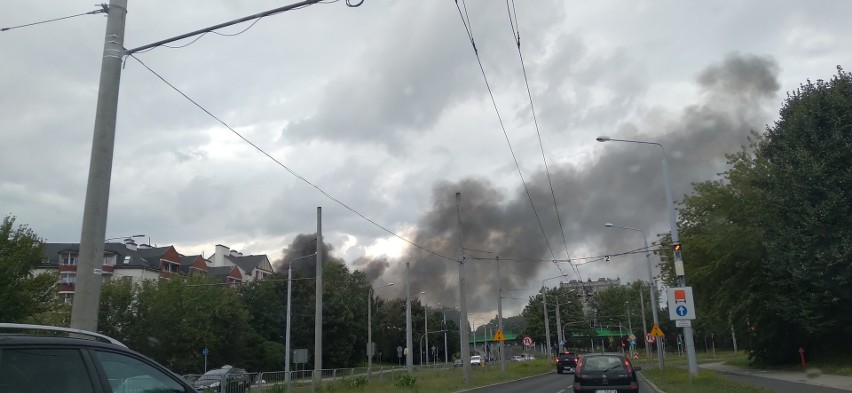 Lublin. Kłęby gęstego dymu nad Czubami. Wiemy co było przyczyną