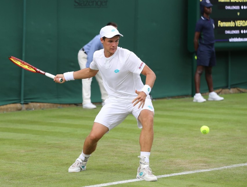 Kamil Majchrzak na kortach Wimbledonu