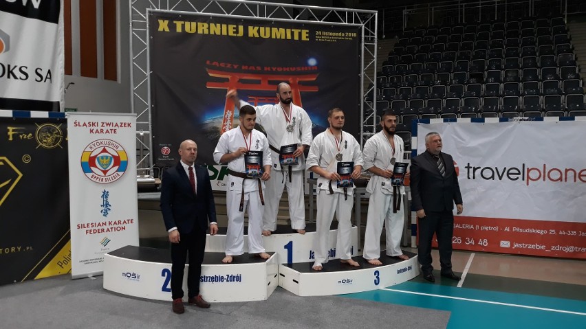 Nasi karatecy na podium w Jastrzębiu Zdroju (ZDJĘCIA)   