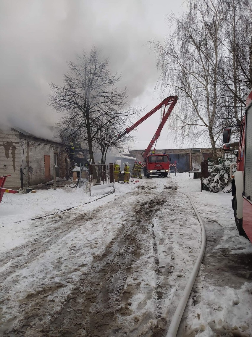 Pożar w gminie Jasieniec pod Grójcem. Spaliło się siano, narzędzia w budynku gospodarczym