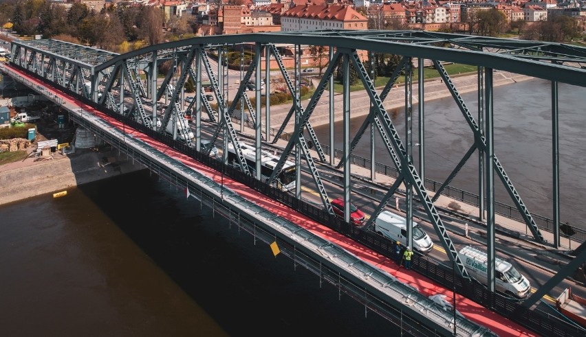 Nowa trasa posiada specjalną powłokę antypoślizgową, która...