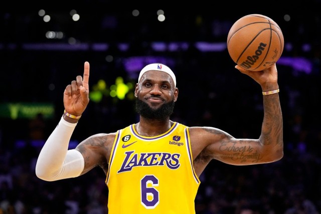 LeBron James – legendarny już koszykarz Los Angeles Lakers, rekordzista strzelców wszechczasów NBA