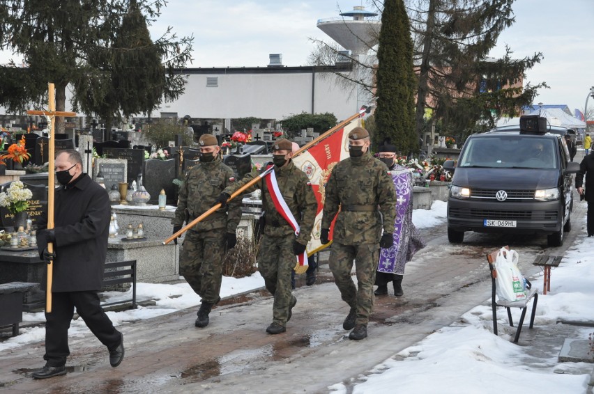 Pogrzeb Kazimierza Warchoła - Wilewskiego, komendanta Młodzieżowego Ruchu Oporu w Tarnobrzegu (ZDJĘCIA)