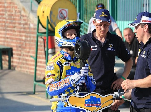 Nicki Pedersen (na motocyklu) odchodzi z Caelum Stali Gorzów. Duńczyk zostaje w Grand Prix, a to przekreśla jego szansę jazdy w naszym klubie.