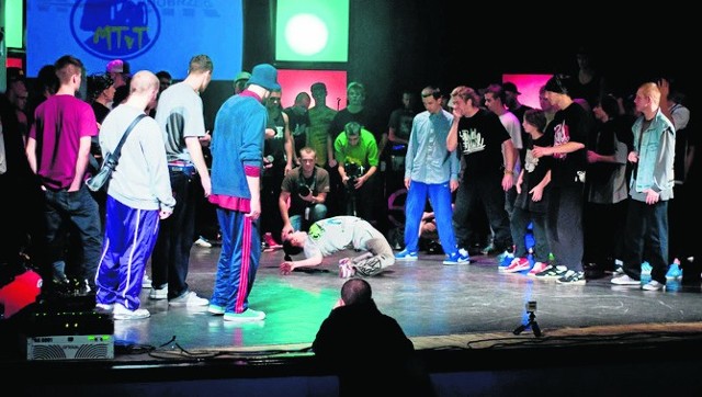 Stylowe Uderzenie w Tarnobrzegu to święto break dance