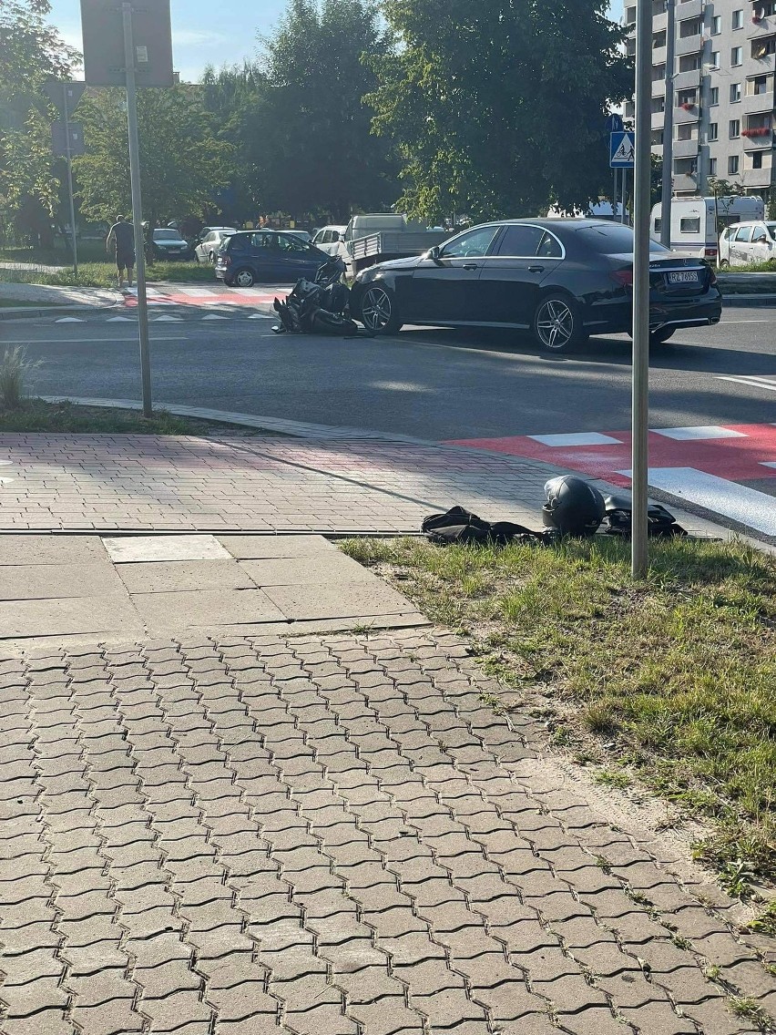 Wypadek w Tarnobrzegu na skrzyżowaniu Matejki z Sikorskiego [ZDJĘCIA INTERNAUTY]