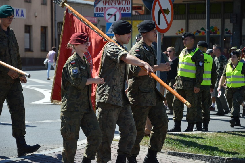 Kadrówka w Miechowie. Medale dla tych, którzy nie bali się pomagać [ZDJĘCIA, WIDEO]