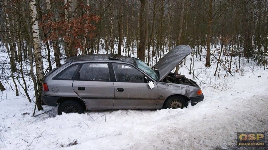 Wypadek w Kalisku: jedna osoba w szpitalu [ZDJĘCIA]