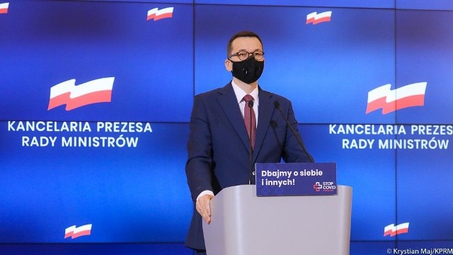 Mateusz Morawiecki zapowiada otwarcie galerii handlowych. Święta mają być kameralne