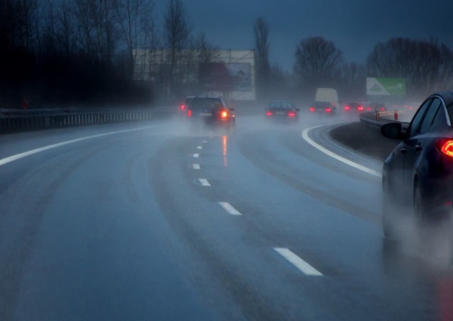 Na drogach północnej Polski może być bardzo ślisko