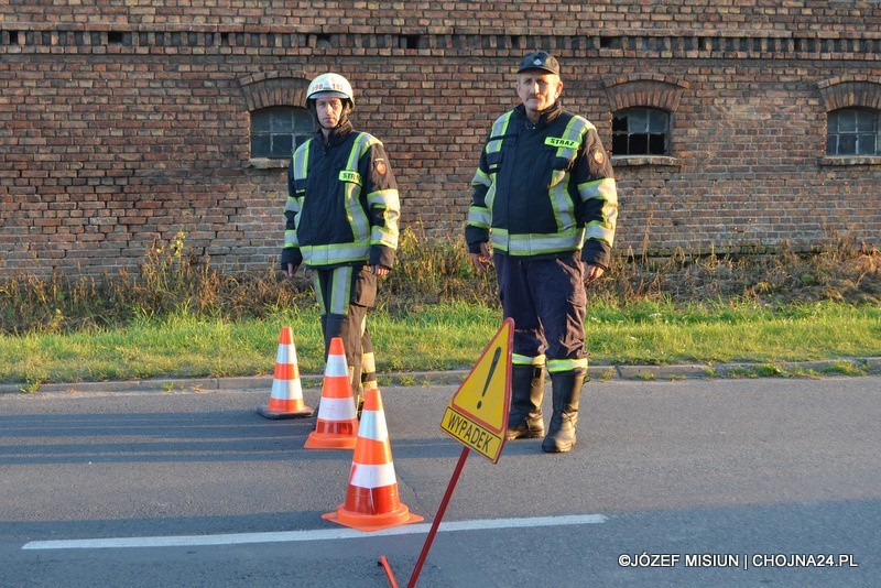 Śmiertelny wypadek w Mieszkowicach. Droga jest zablokowana [zdjęcia]