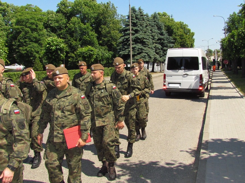 Zgierz: W najbliższą sobotę przysięga "terytorialsów". Jest wśród nich 5 kobiet, studenci i przedsiębiorcy