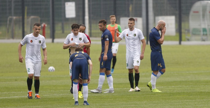 Piłka nożna. Osiem wniosków po meczu Stal Stalowa Wola - Stal Rzeszów [ZDJĘCIA]