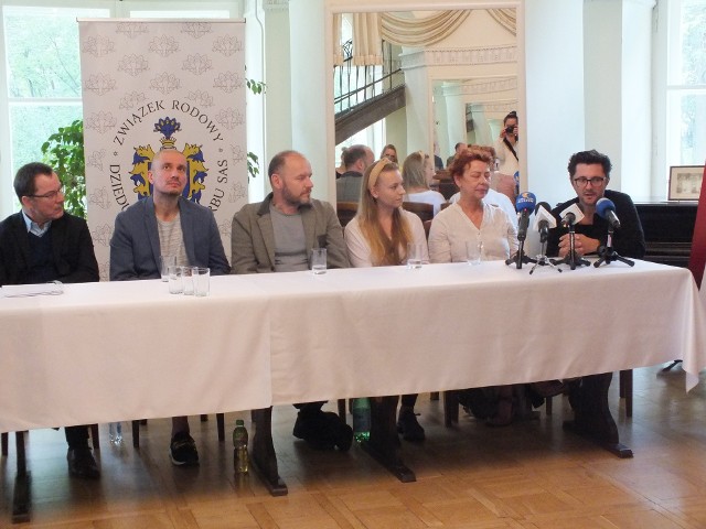 Konferencja prasowa inaugurująca serię spektakli teatralnych o prymasie Stefanie Wyszyńskim.