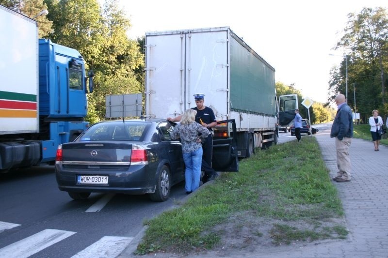 Samochód ciężarowy (numery rejestracyjne z Litwy) nie...