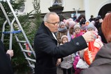 Patriotyczna choinka na Jasnej Górze w Częstochowie WIDEO + ZDJĘCIA Rozwiązanie konkursu w pierwszy dzień świąt Bożego Narodzenia