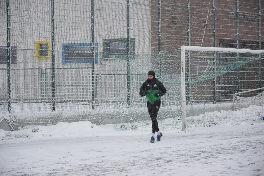 Poniedziałkowy trening Radomiaka. Trenował nowy nabytek radomskiego zespołu, Mamadu Cande, reprezentant Gwinei Bissau (ZDJĘCIA)