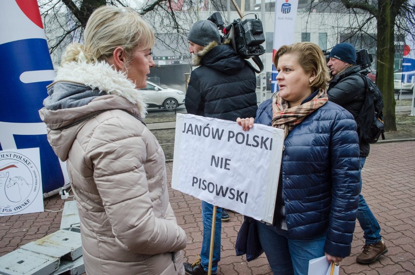 Manifestacja w obronie zwolnionych dyrektorów stadnin w...