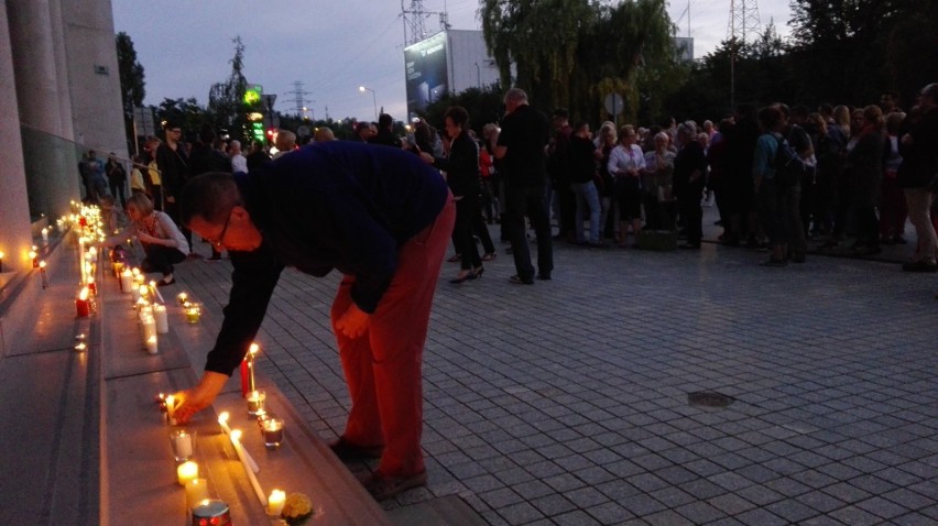 Pikieta i demonstracja przeciwko zmianom w sądownictwie...