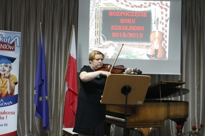 Radom. Niepubliczna Szkoła Muzyczna I stopnia oraz Nowa Szkoła Talentów rozpoczęły nowy rok szkolny 