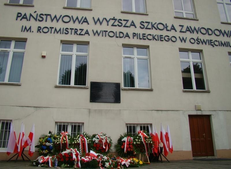 Oświęcim. 78. rocznica pierwszego transportu polskich więźniów do Auschwitz z udziałem przedstawicieli rządu [ZDJĘCIA]
