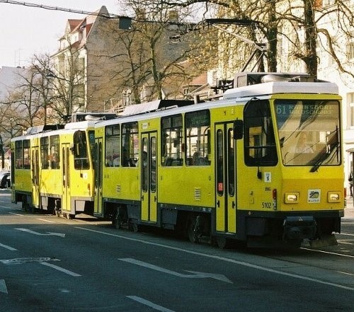 Pojedyncze tatry, które ma zamiar kupić MZK, są podobne do przegubowych &#8222;żółtków&#8221;, które już jeżdżą w Szczecinie.