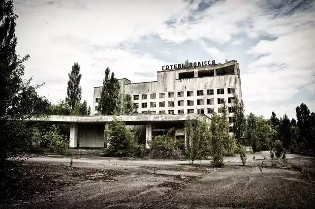 Czarnobyl - 34 lata od wybuchu reaktora. Wycieczka do Czarnobyla. Historia tego miejsca przyciąga turystów.