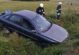 Wypadek w Mieczynie w gminie Krasocin. Samochód zjechał do rowu (ZDJĘCIA)