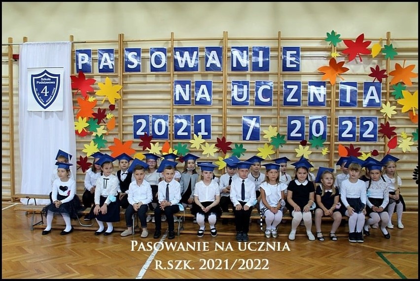 Pasowanie na ucznia w Szkole Podstawowej nr 4 w Ostrowi Mazowieckiej. 10.10.2021 Zdjęcia