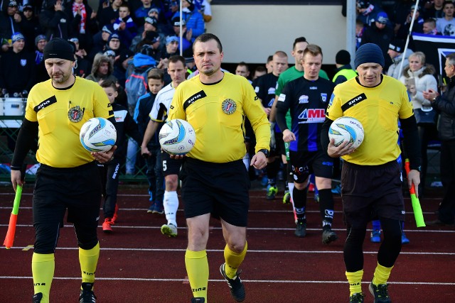 Zawisza Bydgoszcz pokonał na wyjeździe Tucholankę Tuchola 7:0.Zdjęcia dopingu kibiców: >> tutaj  tutaj 