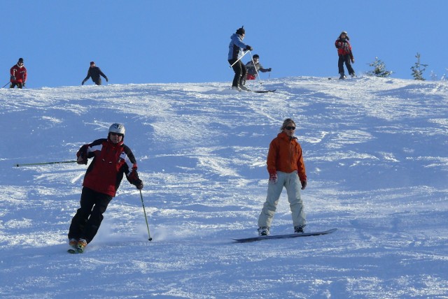 Wierchomla posiada 15 km malowniczych tras zjazdowych. To idealne miejsce do wypoczynku 	dla wszystkich narciarzy, zarówno tych perfekcyjnie jeżdżących, jak i stawiających pierwsze kroki