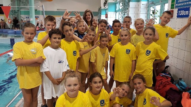 Młodzi pływacy Delfina Tarnobrzeg zaliczyli udany występ w Horyńcu Zdroju 