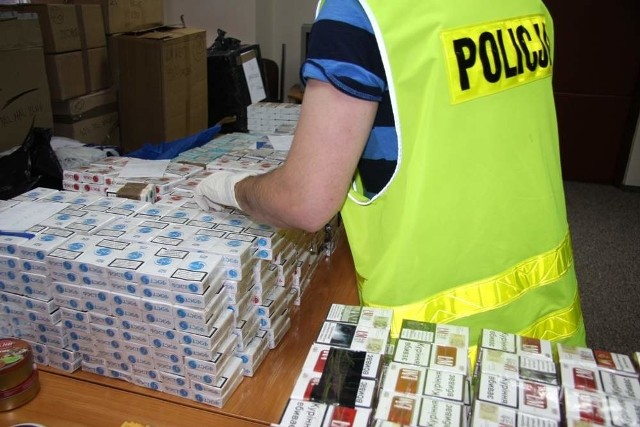 Zajmowane i zabezpieczane przez policjantów w czasie różnych akcji wyroby tytoniowe składowano w magazynie Urzędu Celnego na ulicy Wrocławskiej
