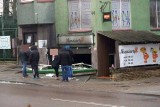 Wielki pożar pizzerii Nienażarty w Białymstoku. Wyleciały okna z futrynami (zdjęcia)