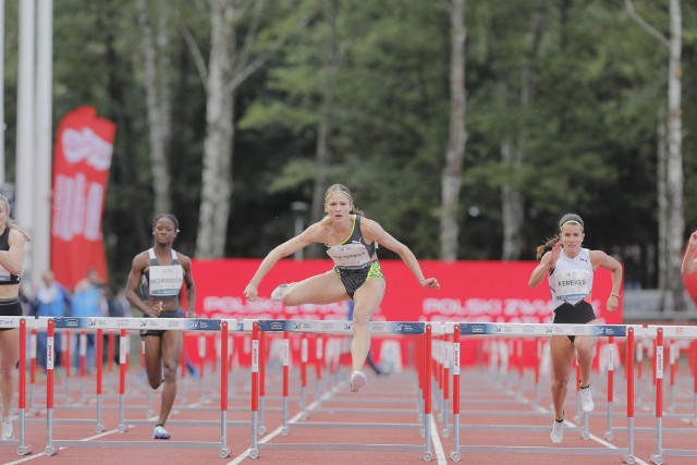 Podczas zawodów Poznań Athletics Grand Prix 2022, faworyci okazali się być bezkonkurencyjni. Ze zwycięstwa w tegorocznym mityngu cieszyli się m.in. Pia Skrzyszowska, Anna Kiełbasińska, Piotr Lisek oraz Karol ZalewskiZobacz kolejne zdjęcia z Poznań Athletics Grand Prix 2022 --->