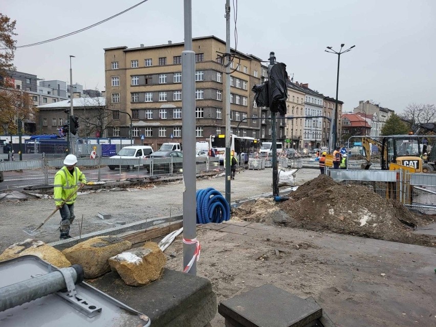 Kraków. Most Dębnicki w czwartek rano zostanie w pełni oddany kierowcom i pieszym