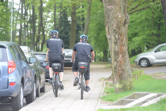 Patrol policyjny na rowerach, zdjęcie ilustracyjne